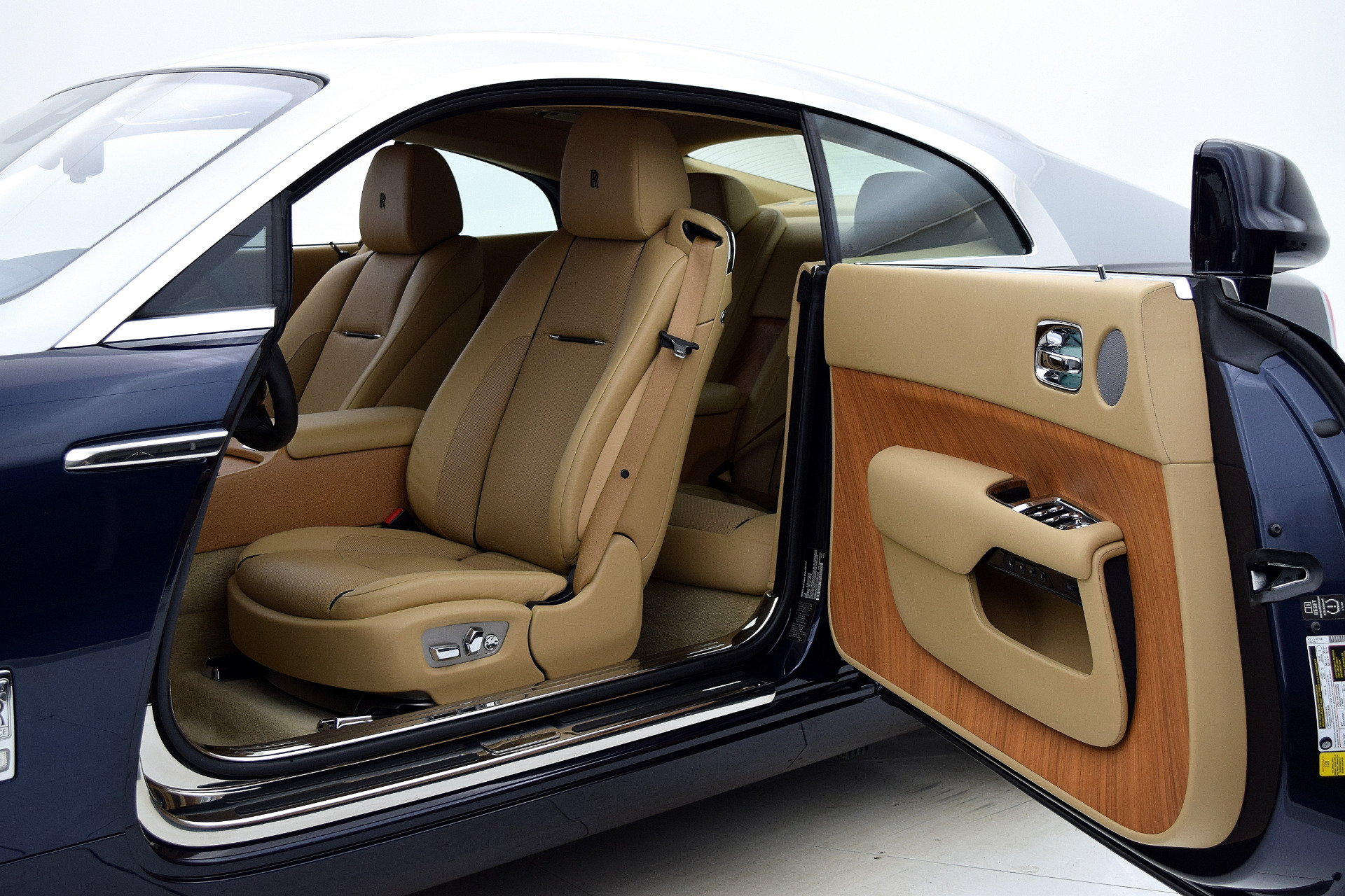 2015 Rolls-Royce Wraith Base photo 11