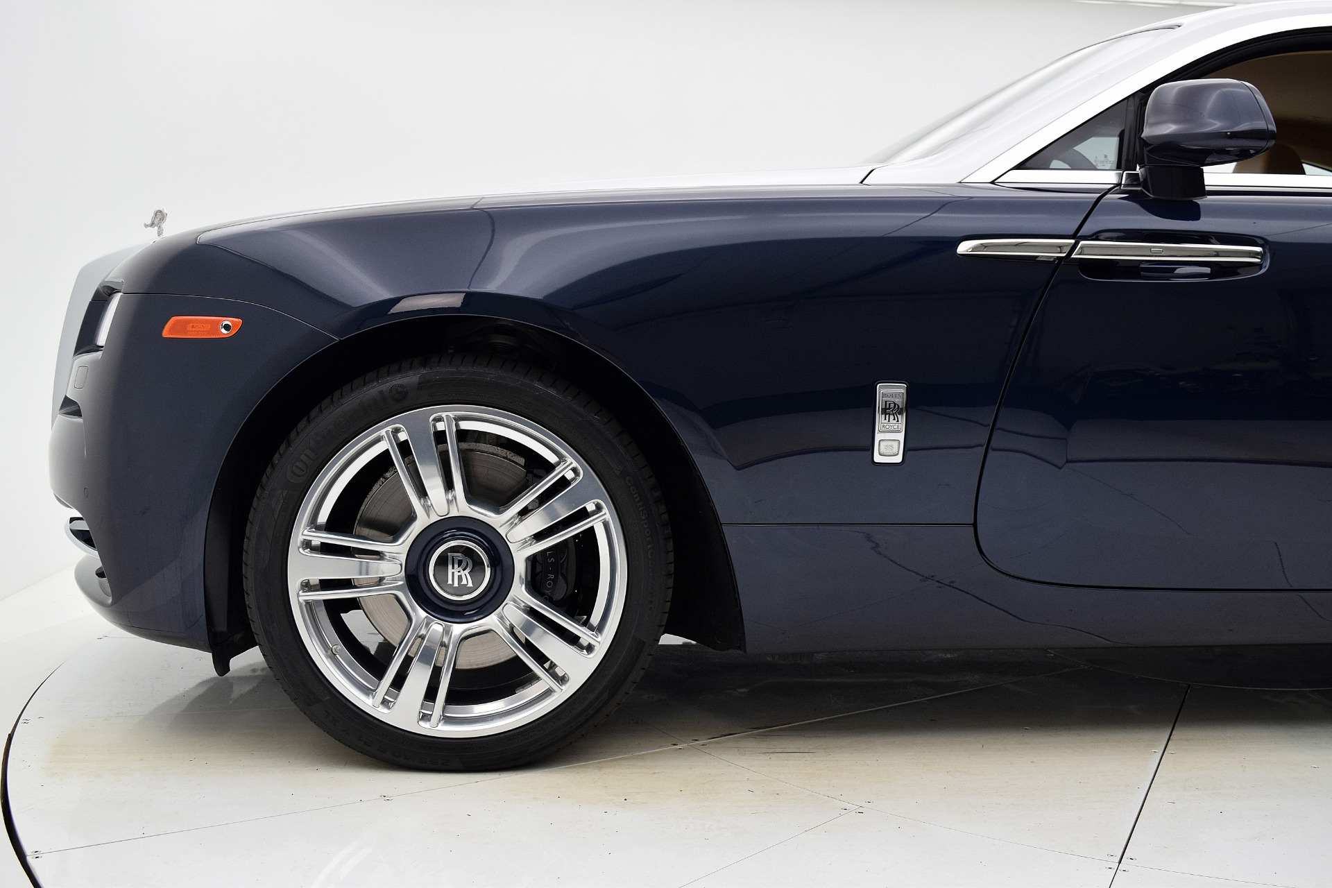 2015 Rolls-Royce Wraith Base photo 28