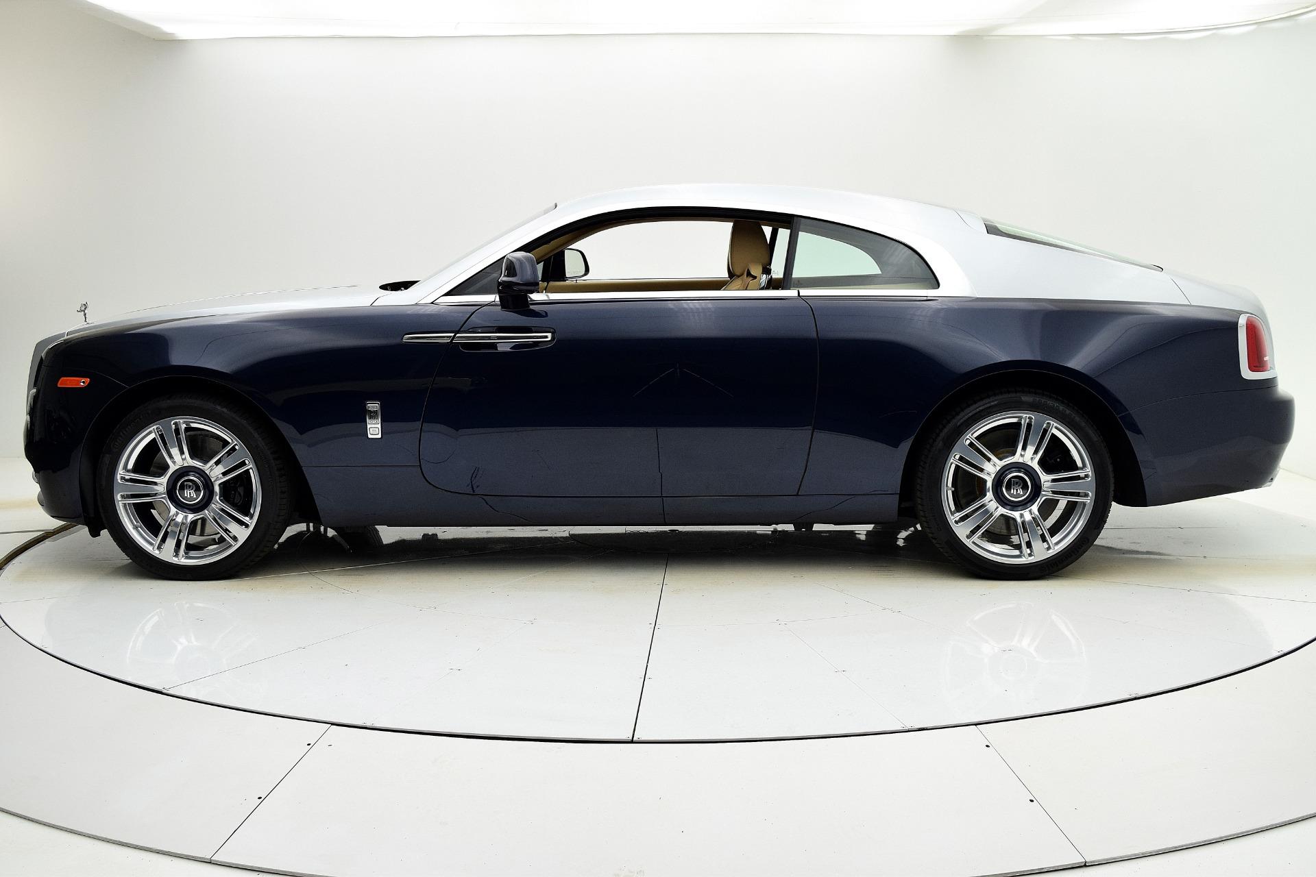 2015 Rolls-Royce Wraith Base photo 2