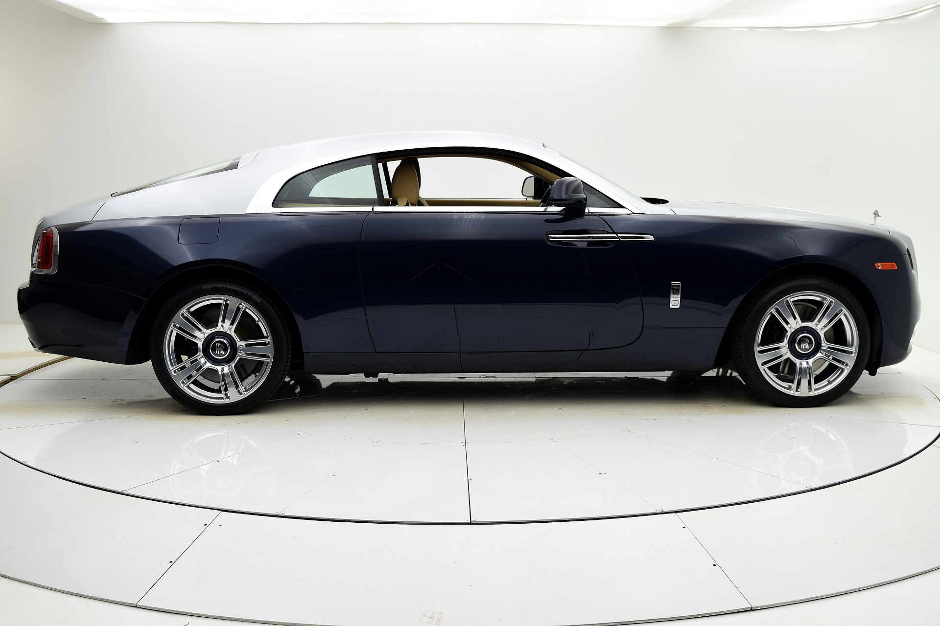 2015 Rolls-Royce Wraith Base photo 6