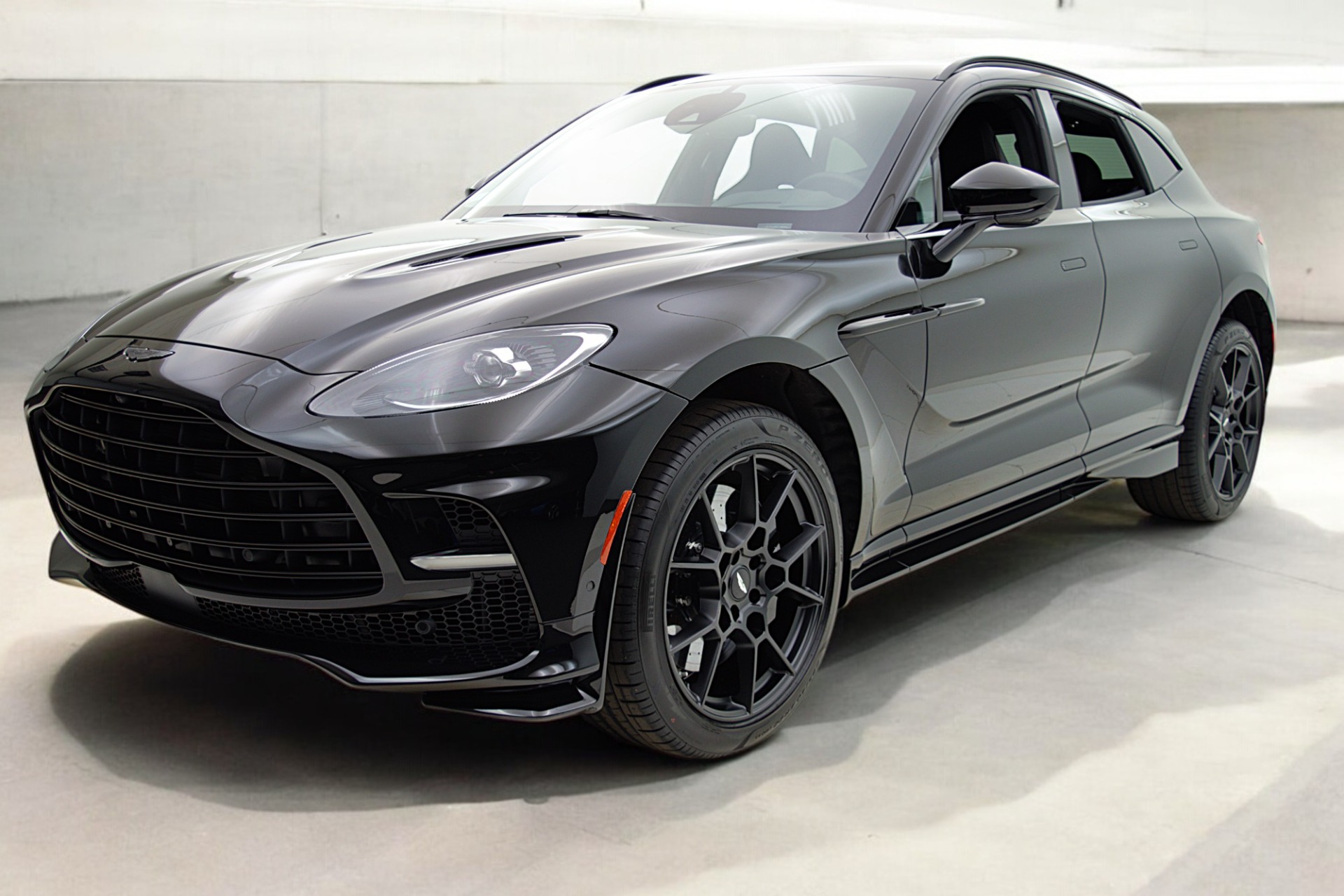 Used 2023 Aston Martin DBX 707 with VIN SD7VUJBW9PTV08364 for sale in Palmyra, NJ