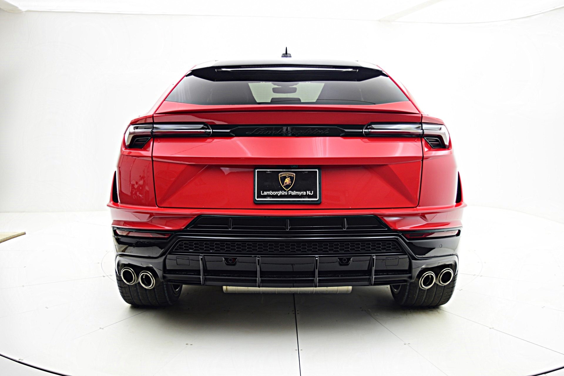 2023 Lamborghini Urus S photo 12