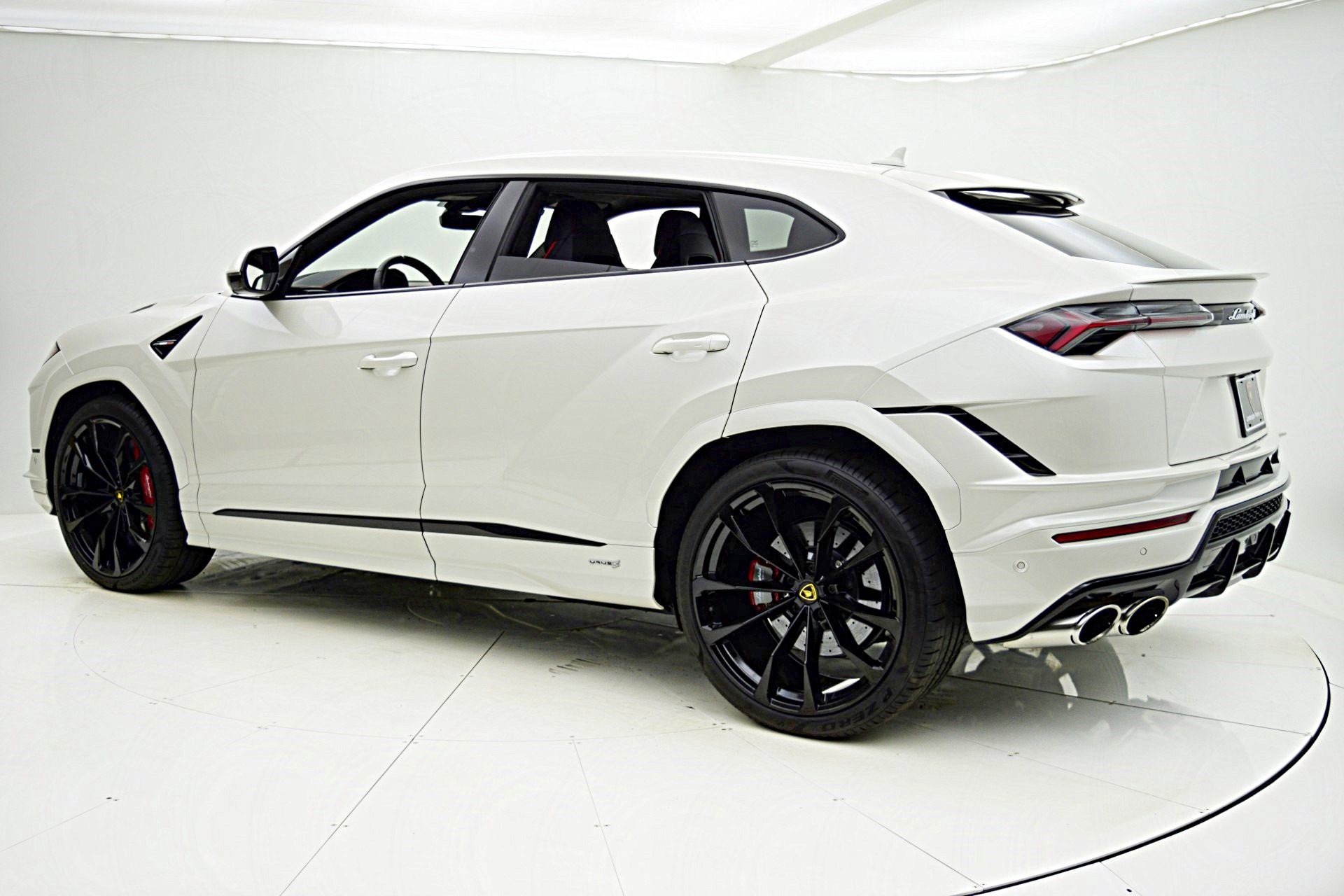 2024 Lamborghini Urus S photo 8