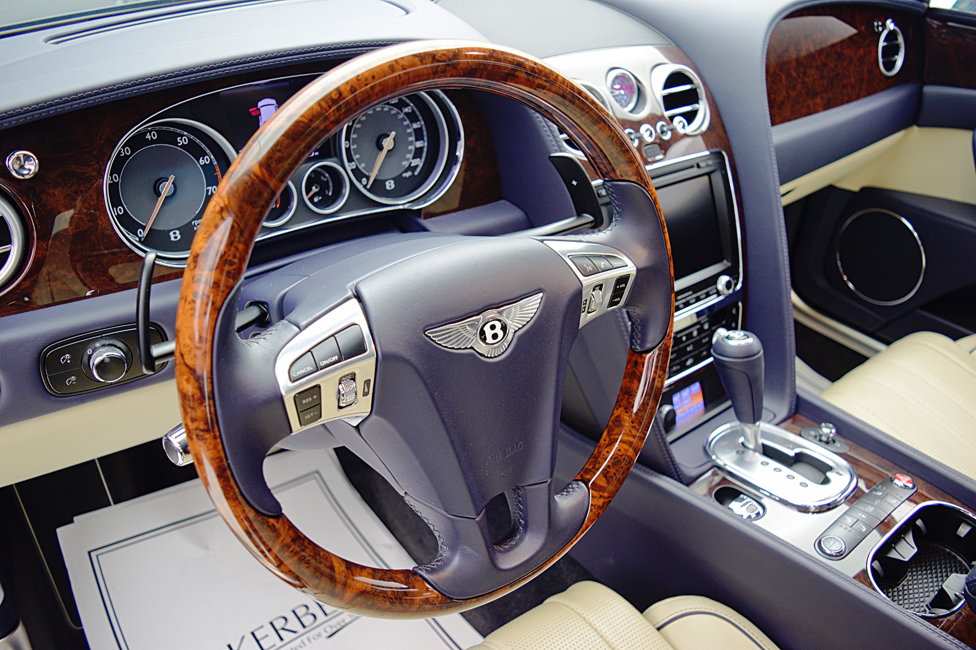 2015 Bentley Flying Spur Base photo 23