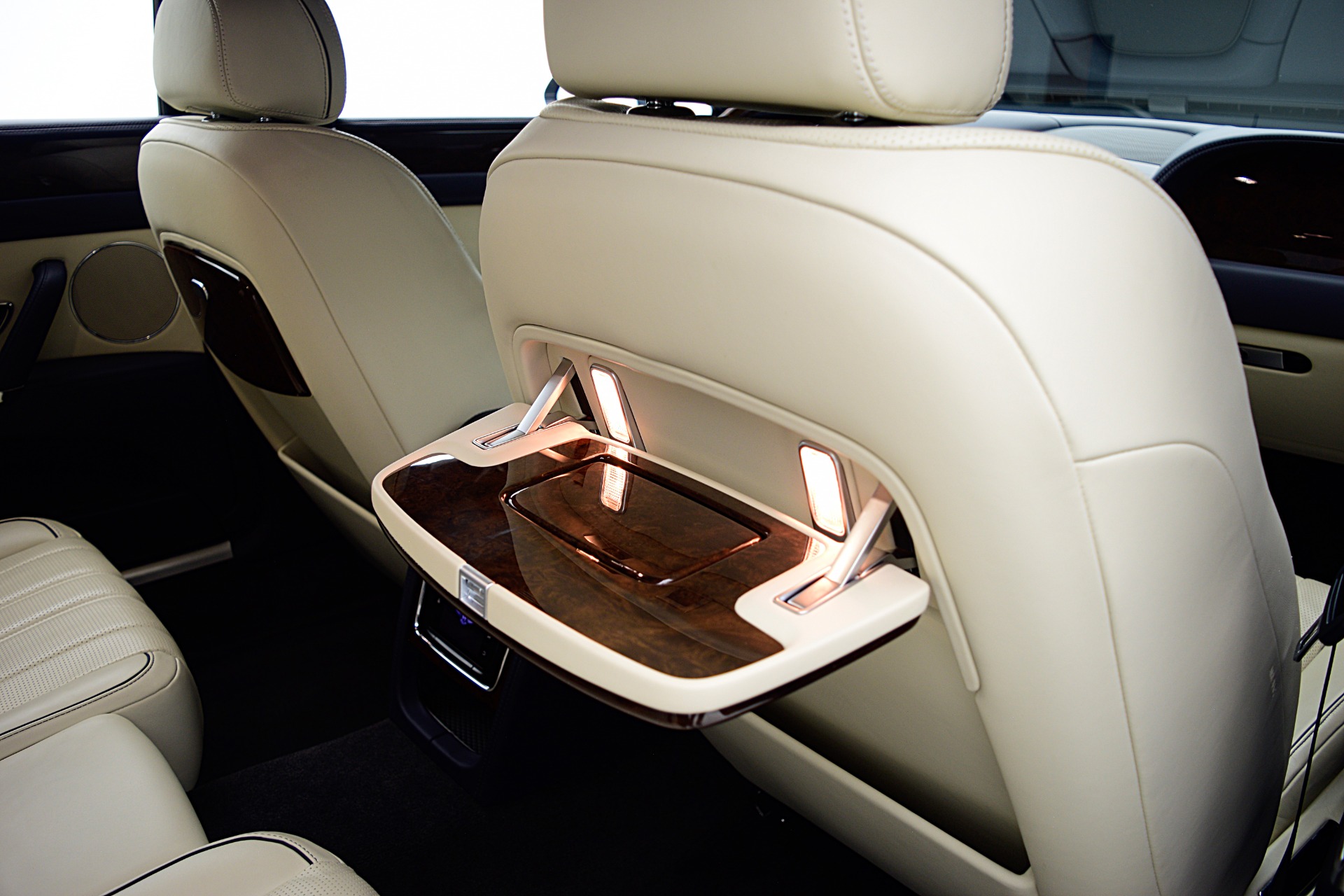 2015 Bentley Flying Spur Base photo 36