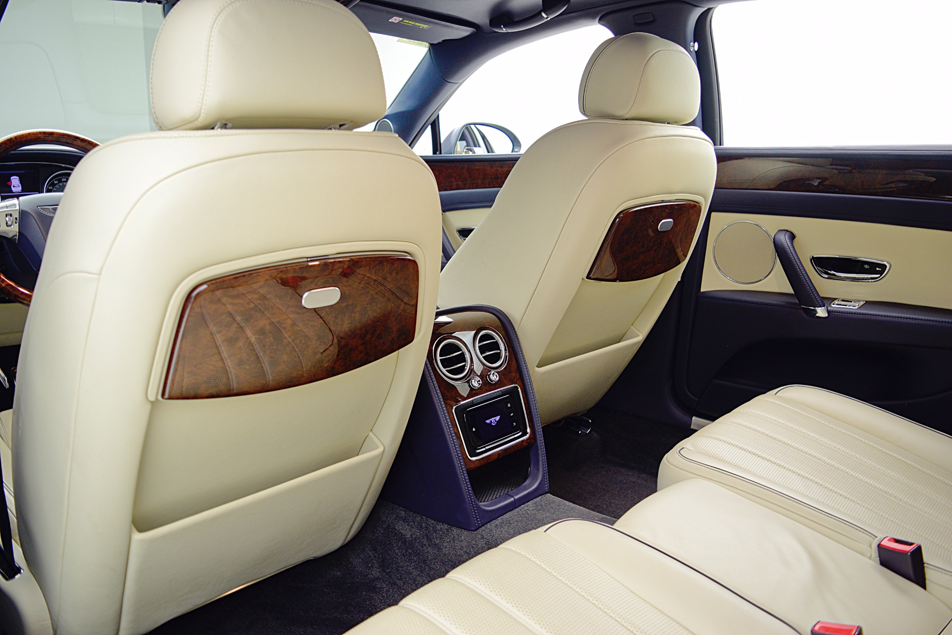 2015 Bentley Flying Spur Base photo 41