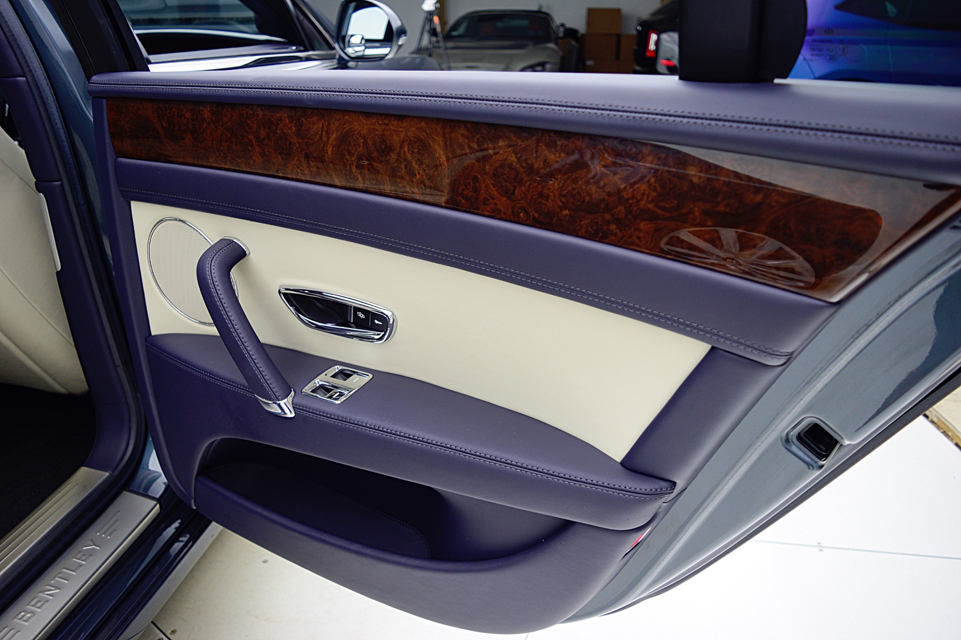 2015 Bentley Flying Spur Base photo 45