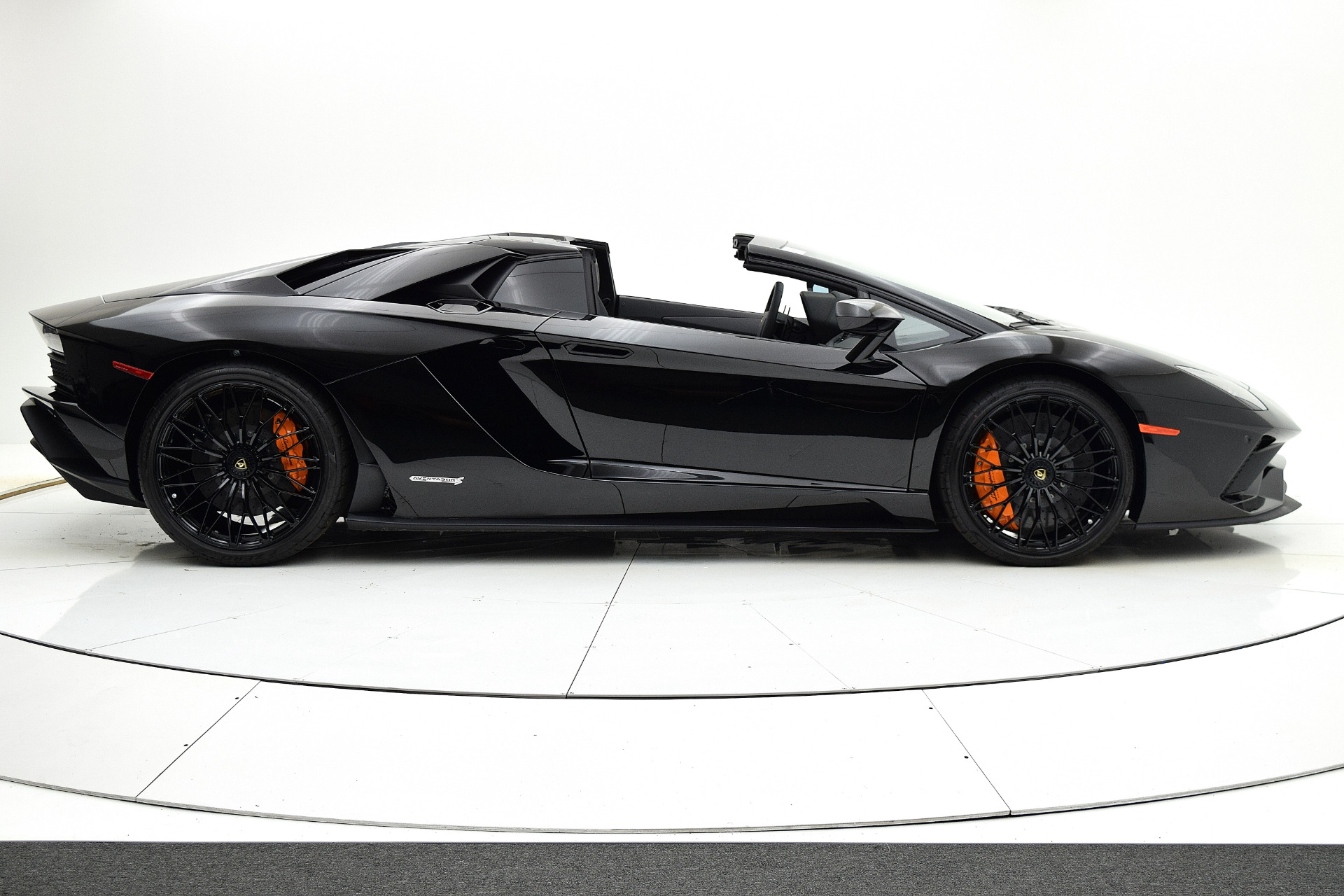 Used 2018 Lamborghini Aventador S Roadster For Sale ($375,880) | F.C ...